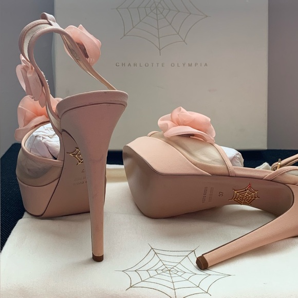 Cream Charlotte Olympia heels!! Size 37 - Picture 2 of 3